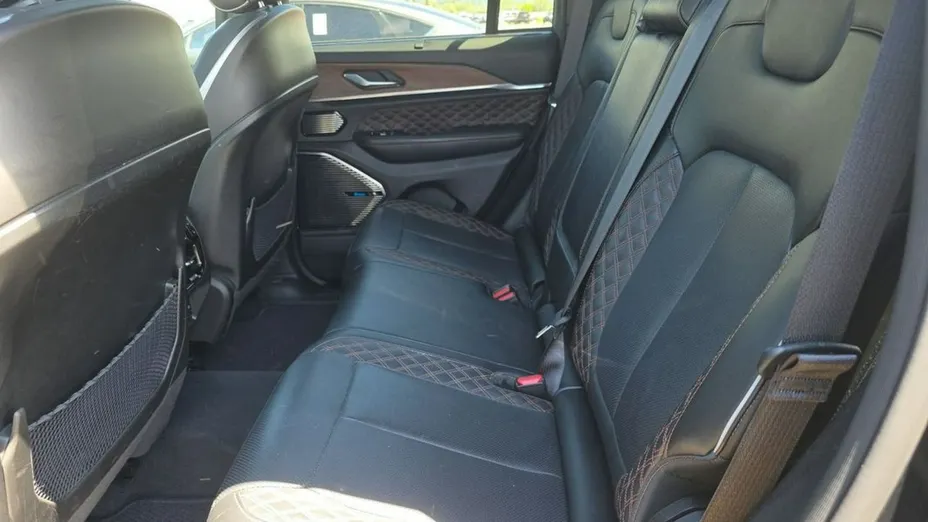 JEEP Grand Cherokee -