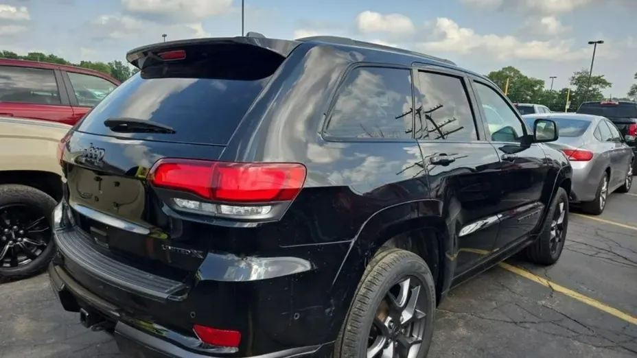 JEEP Grand Cherokee -