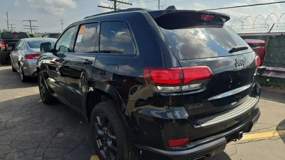 JEEP Grand Cherokee -