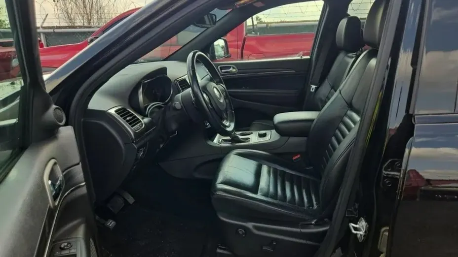 JEEP Grand Cherokee -