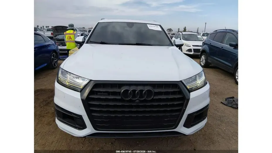 AUDI Q7 -