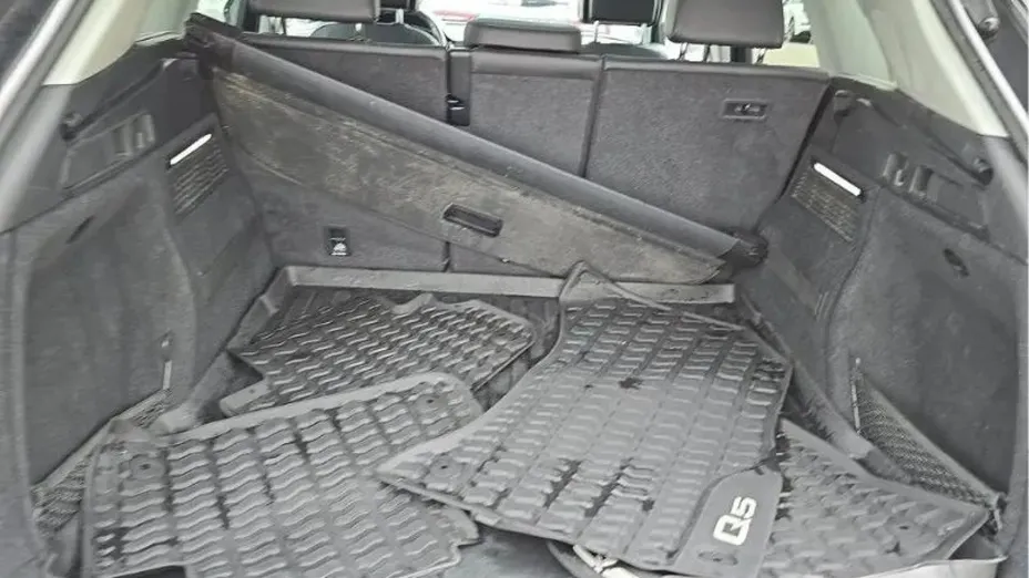 AUDI Q5 -