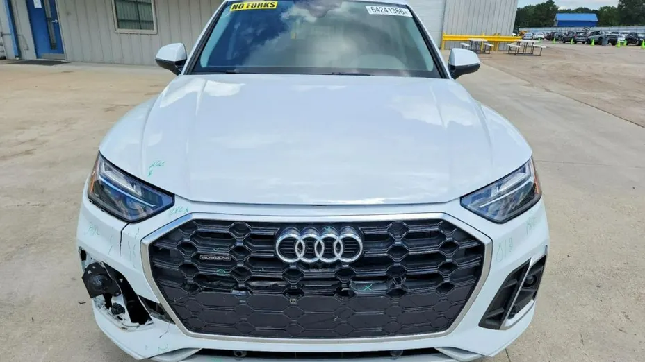 AUDI Q5 -