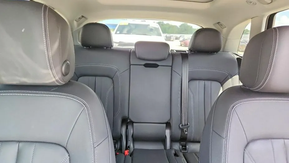 AUDI Q5 -