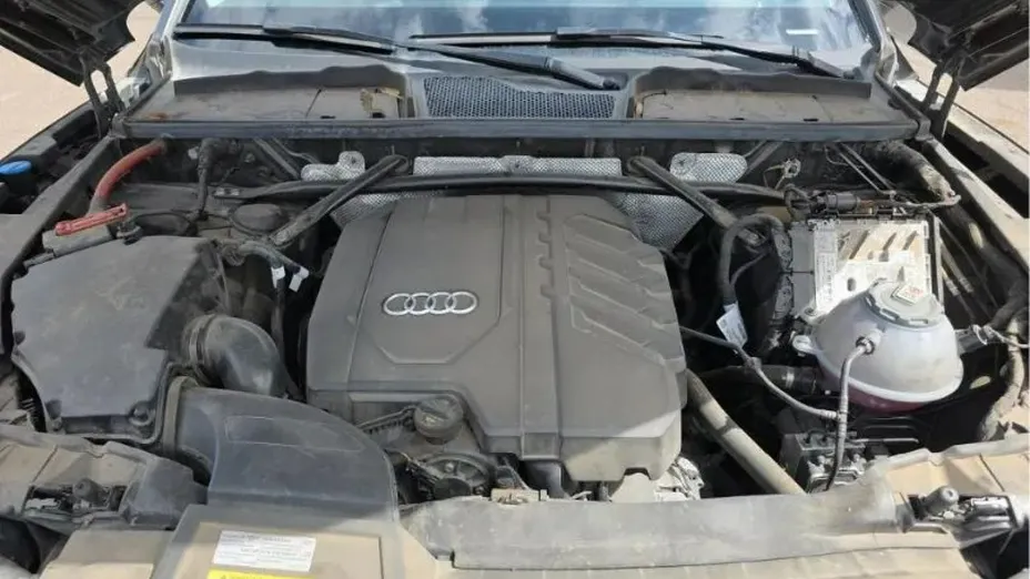 AUDI Q5 -