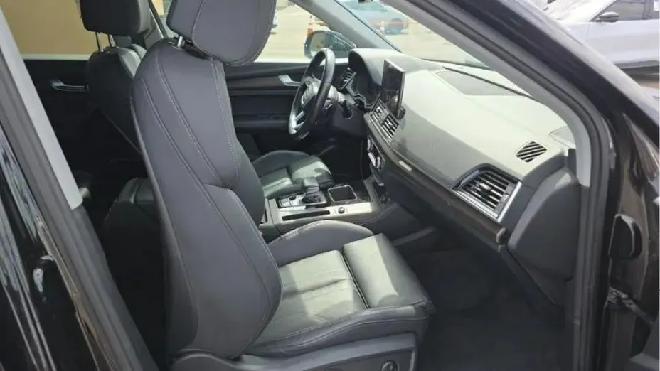AUDI Q5 -