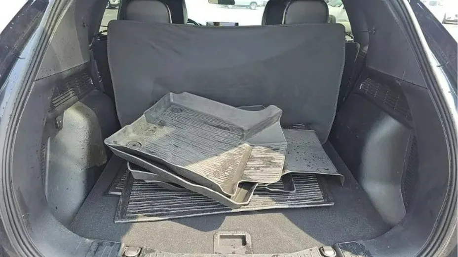 FORD Escape -
