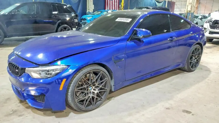 BMW M4 -