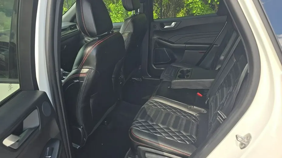 FORD Kuga -