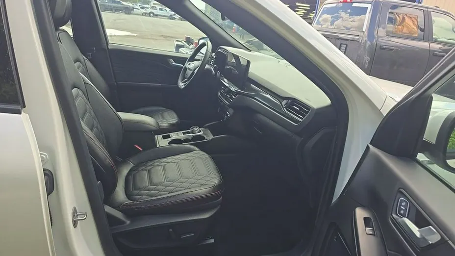 FORD Kuga -
