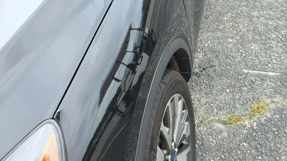 FORD Escape -