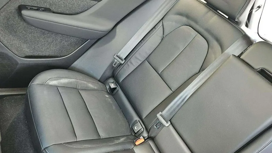 VOLVO XC40 -