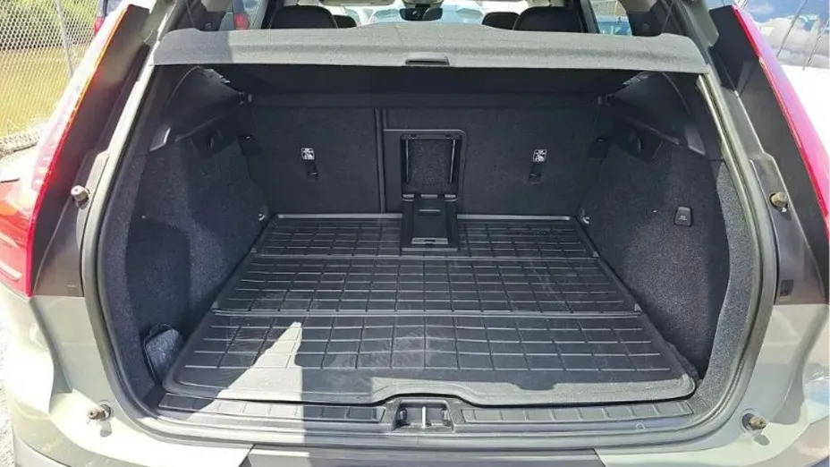 VOLVO XC40 -