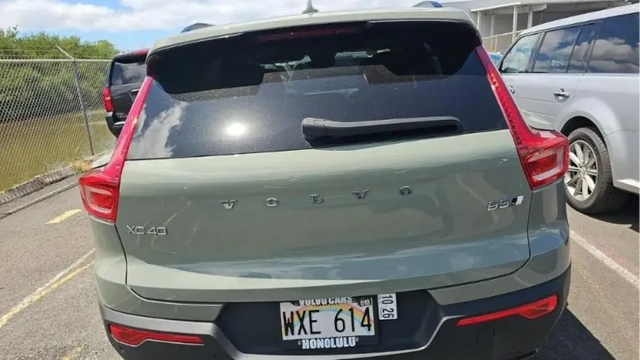 VOLVO XC40 -