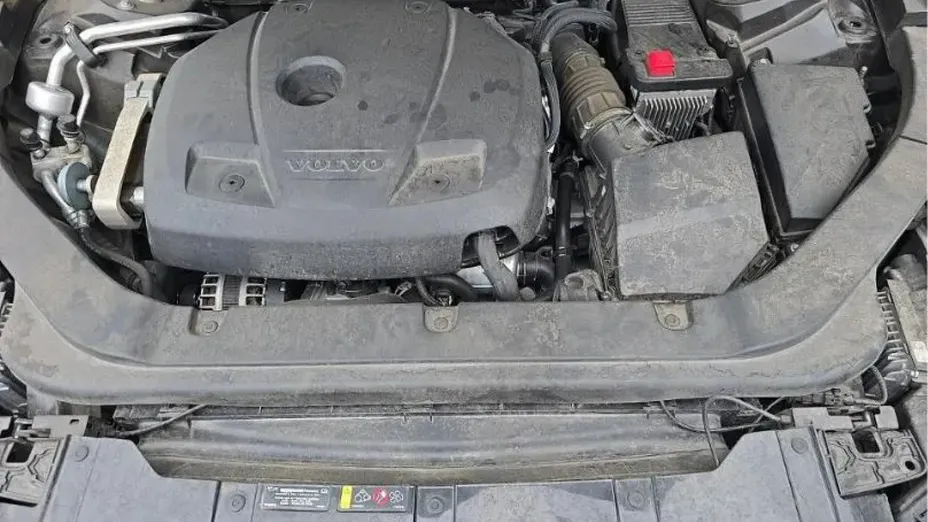VOLVO XC60 -