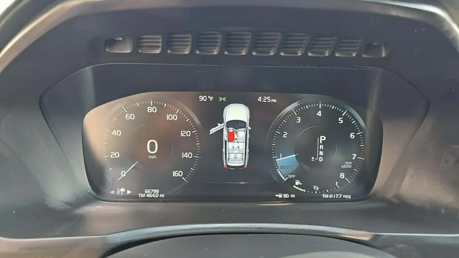 VOLVO XC90 -