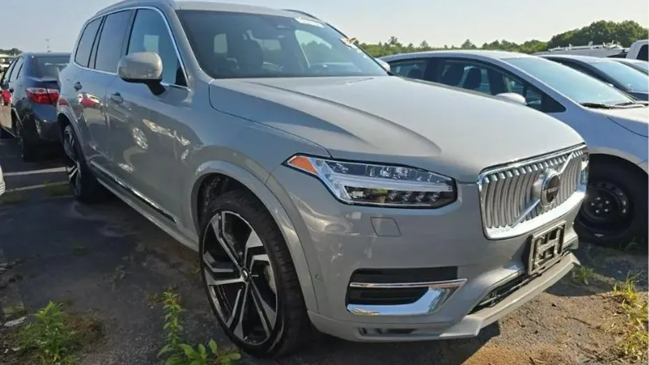 VOLVO XC90 -