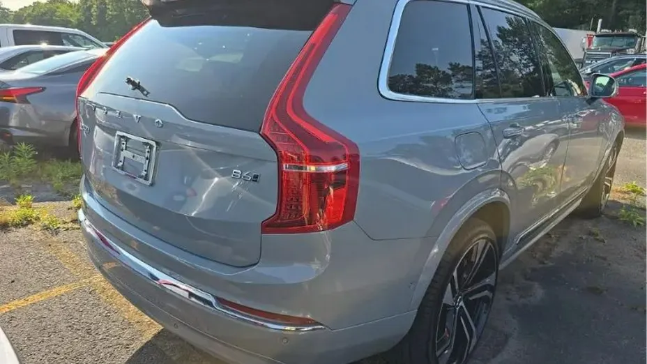 VOLVO XC90 -