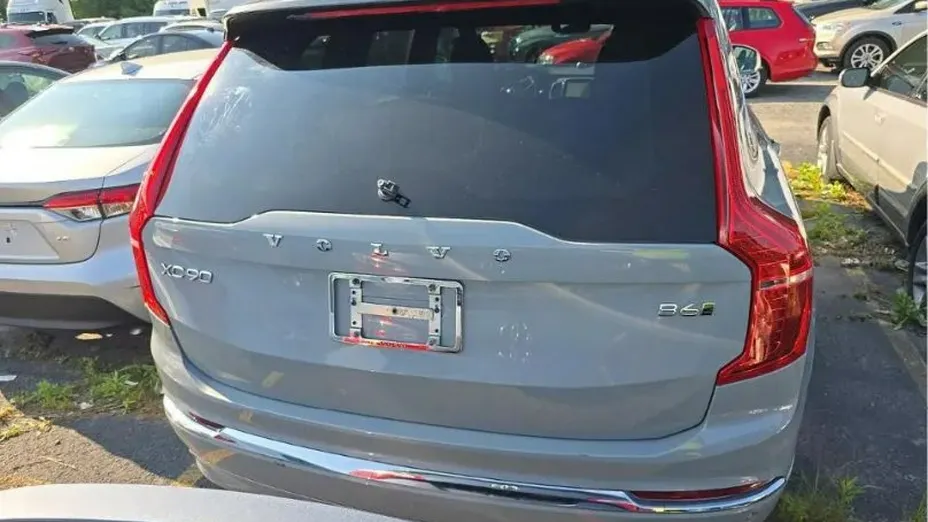 VOLVO XC90 -