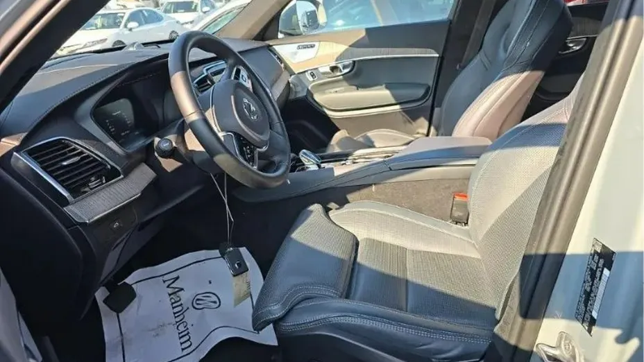 VOLVO XC90 -