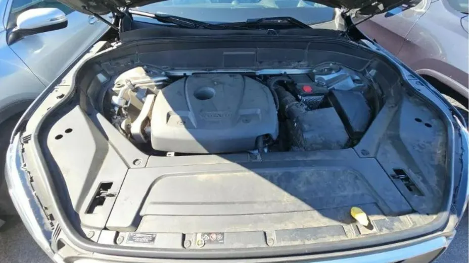 VOLVO XC90 -