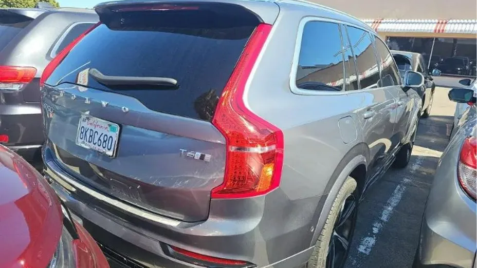 VOLVO XC90 -
