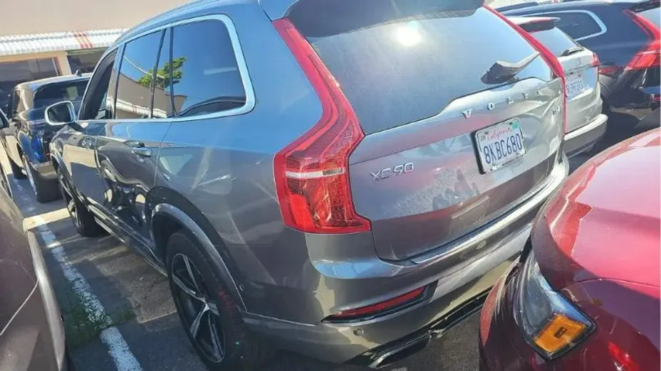 VOLVO XC90 -