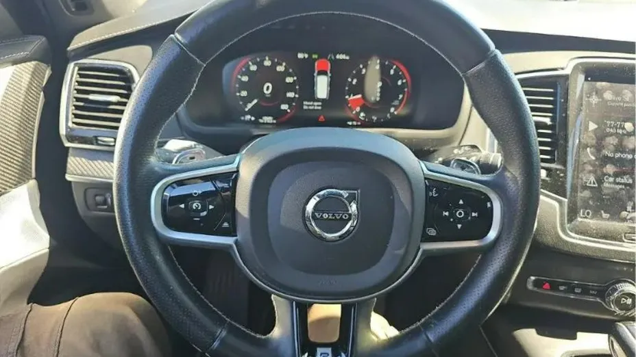 VOLVO XC90 -
