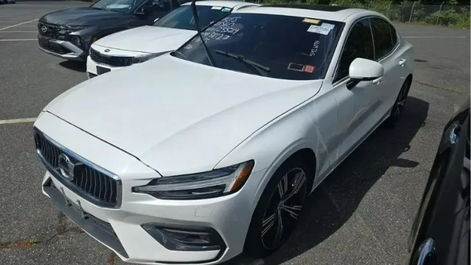 VOLVO S60 -