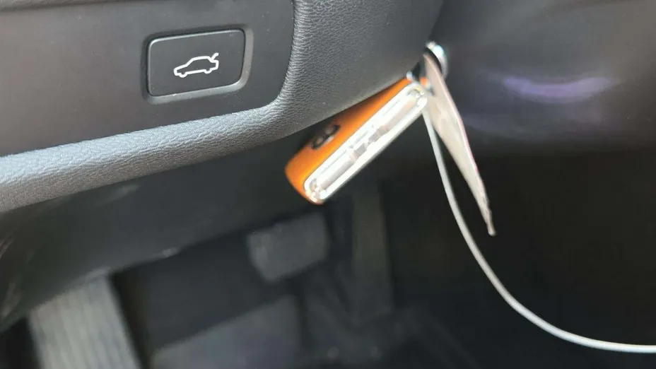 VOLVO S60 -