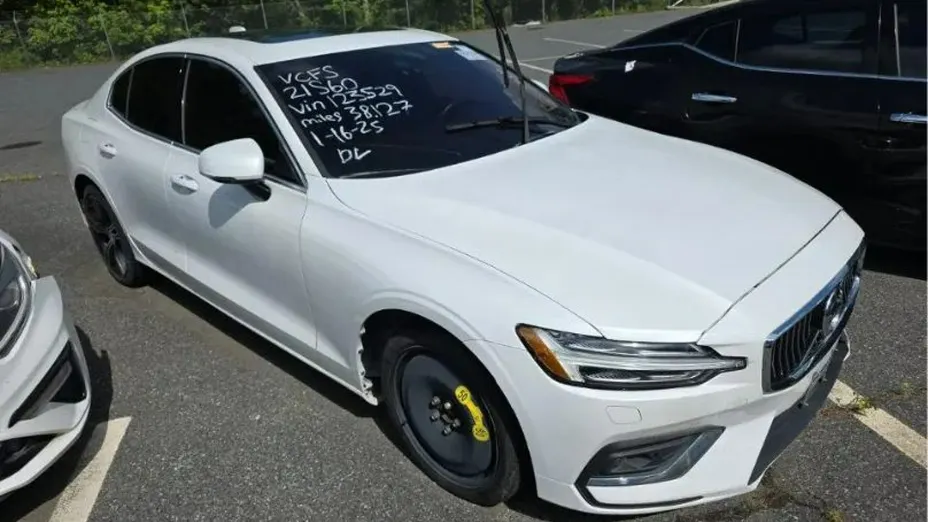 VOLVO S60 -