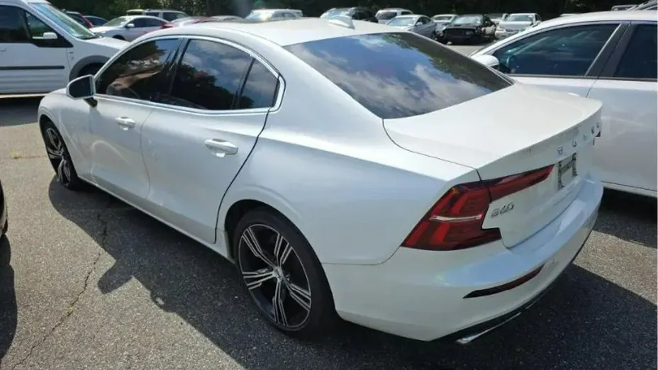 VOLVO S60 -