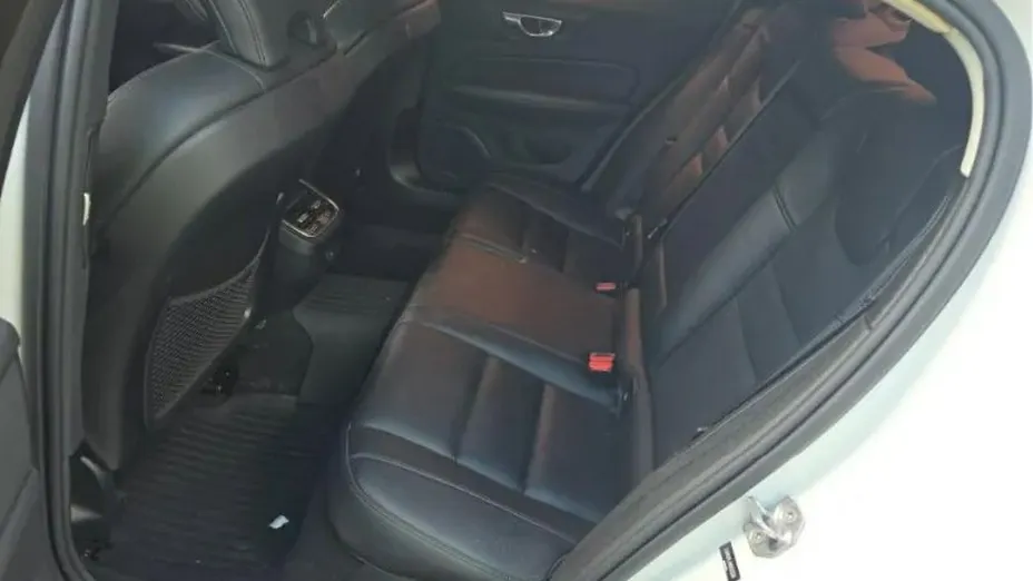 VOLVO S60 -