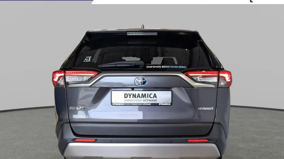 TOYOTA RAV4 -