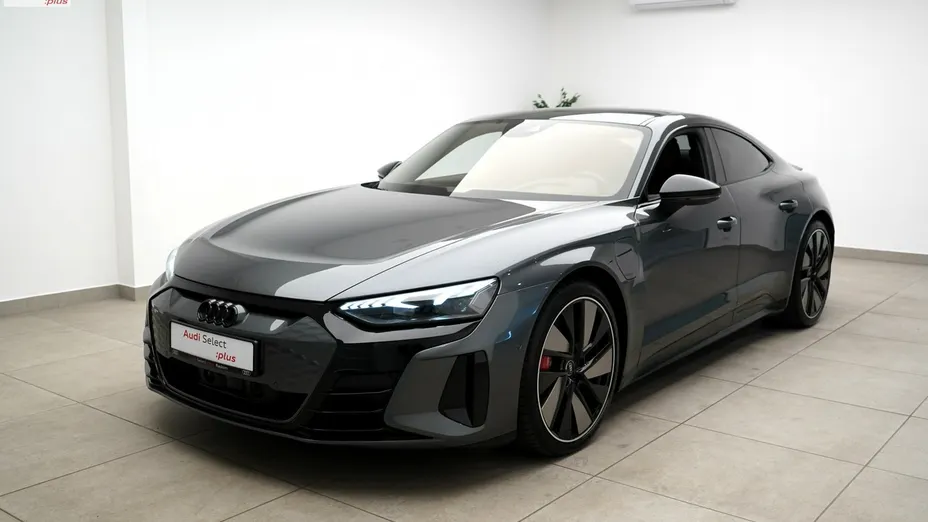 AUDI e-tron GT -