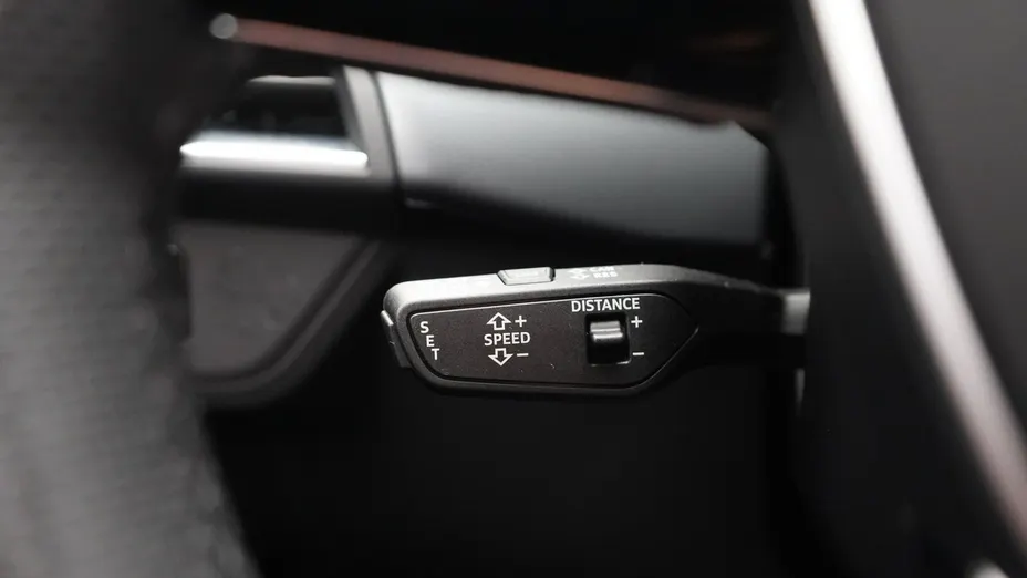 AUDI e-tron GT -