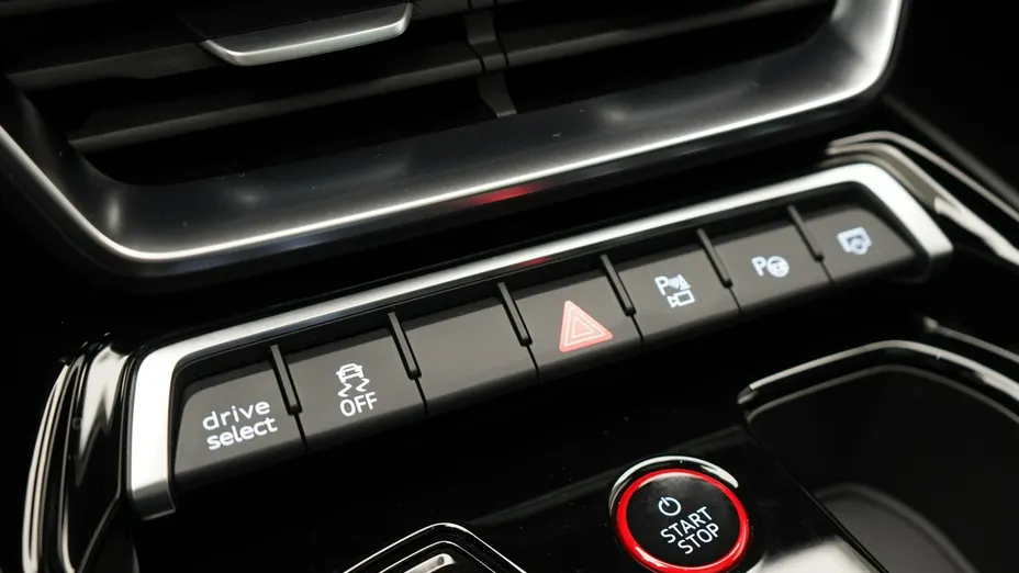 AUDI e-tron GT -