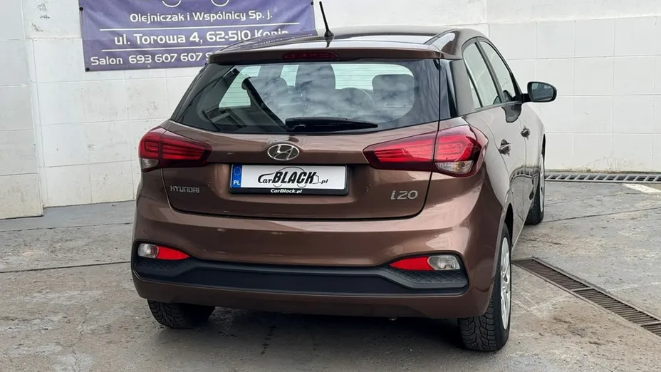HYUNDAI i20 -