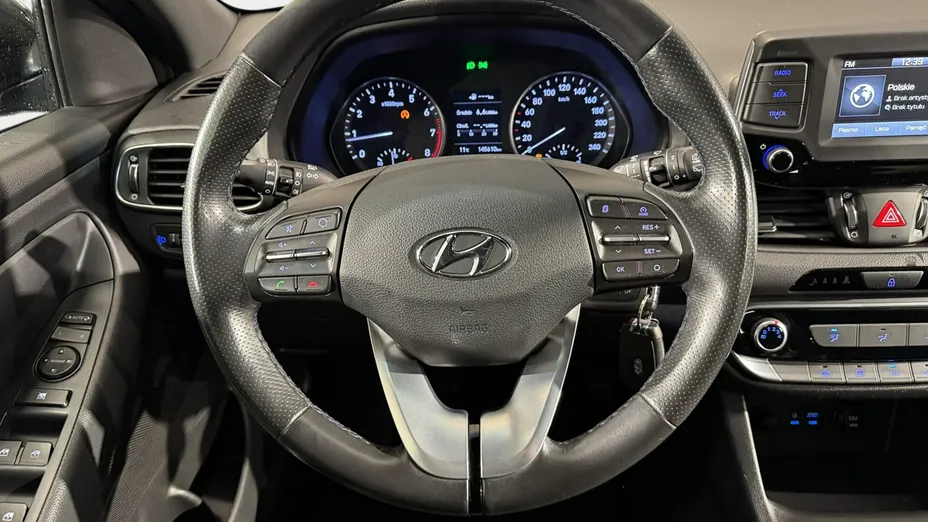 HYUNDAI i30 -