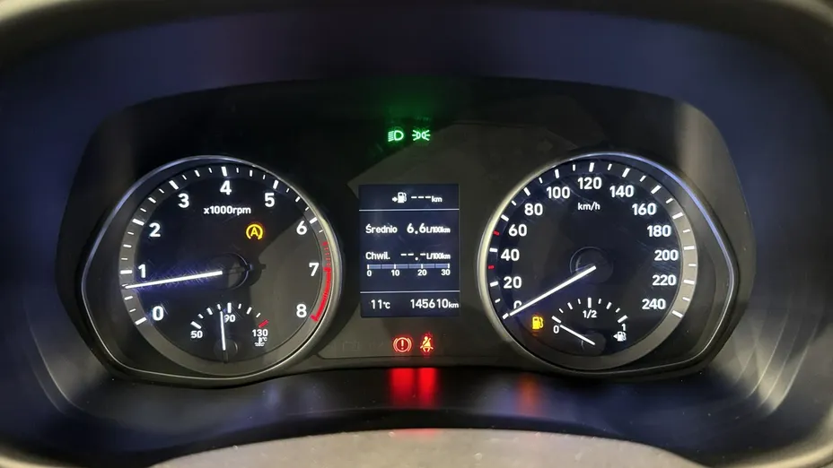 HYUNDAI i30 -