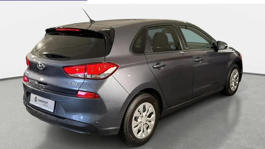 HYUNDAI i30 -