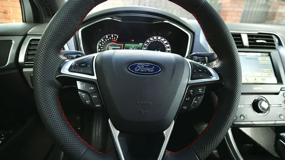 FORD Mondeo -