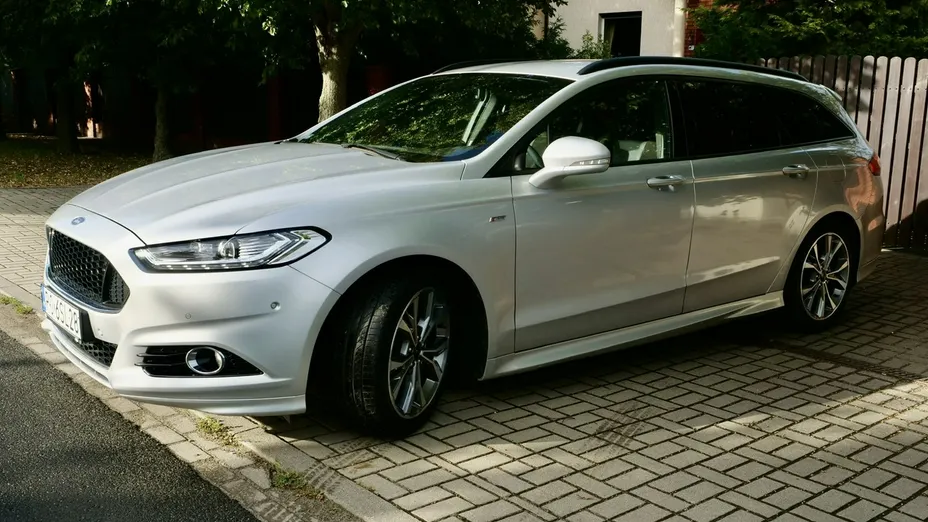FORD Mondeo -