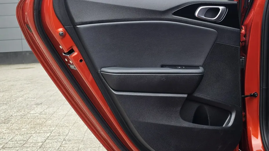 KIA ProCeed -