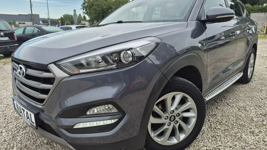 HYUNDAI Tucson -