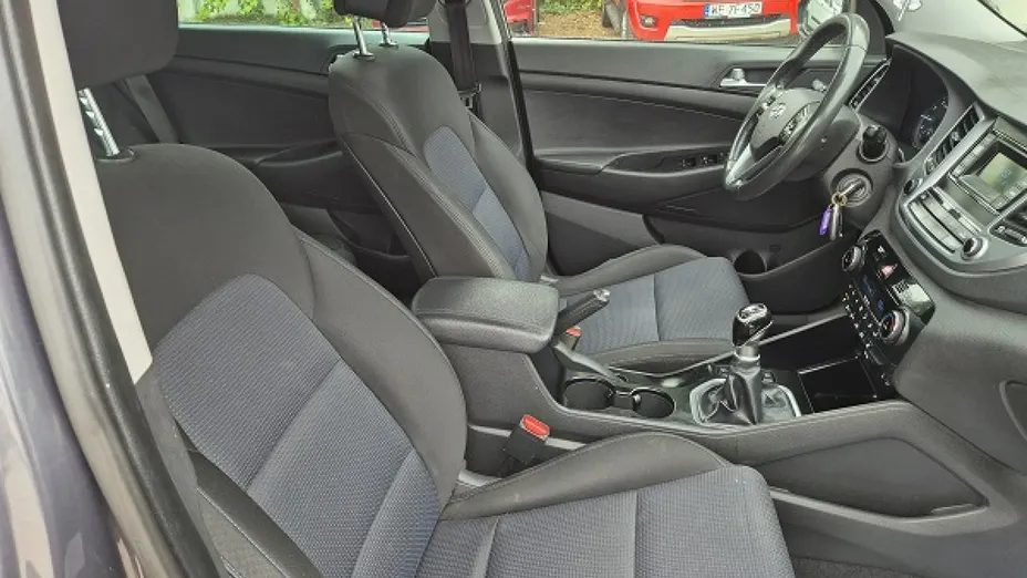 HYUNDAI Tucson -