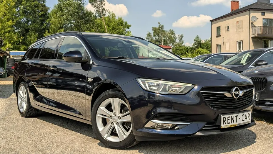 OPEL Insignia -