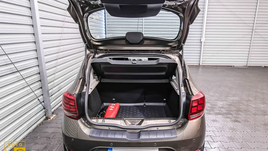 DACIA Sandero -