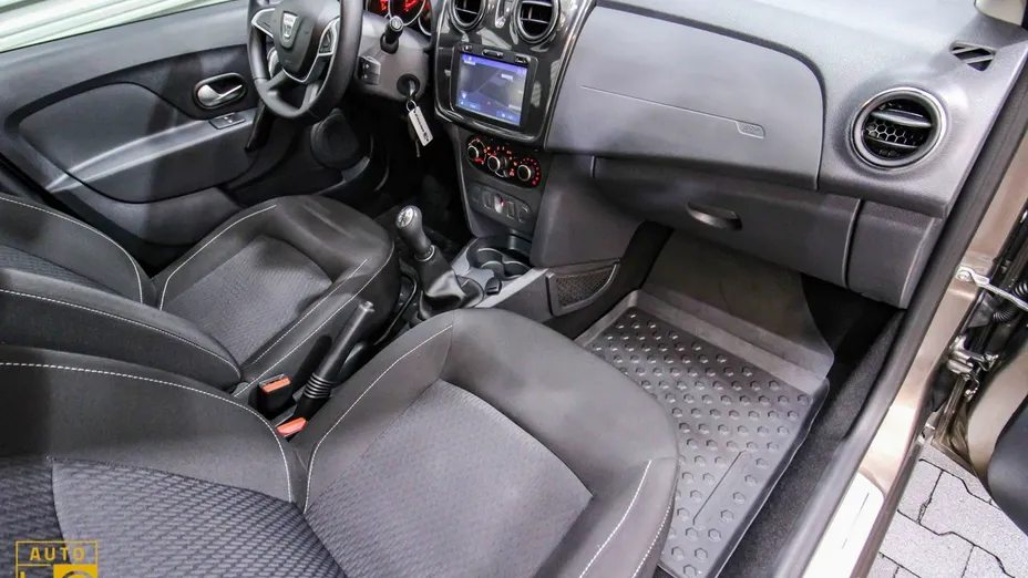 DACIA Sandero -