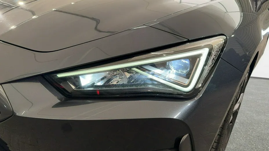 CUPRA Leon -